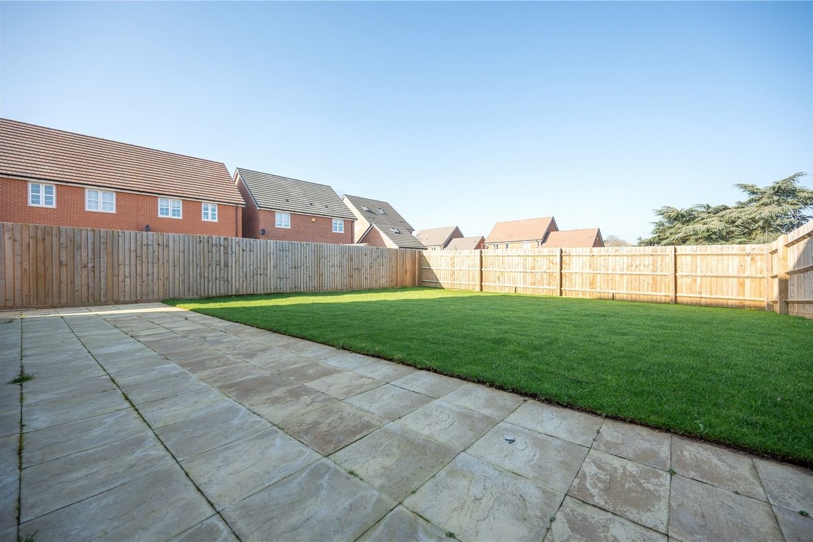 4 Bedroom House For SaleHouse For Sale in Hastings Close, Bricket Wood, St. Albans - View 11 - Collinson Hall