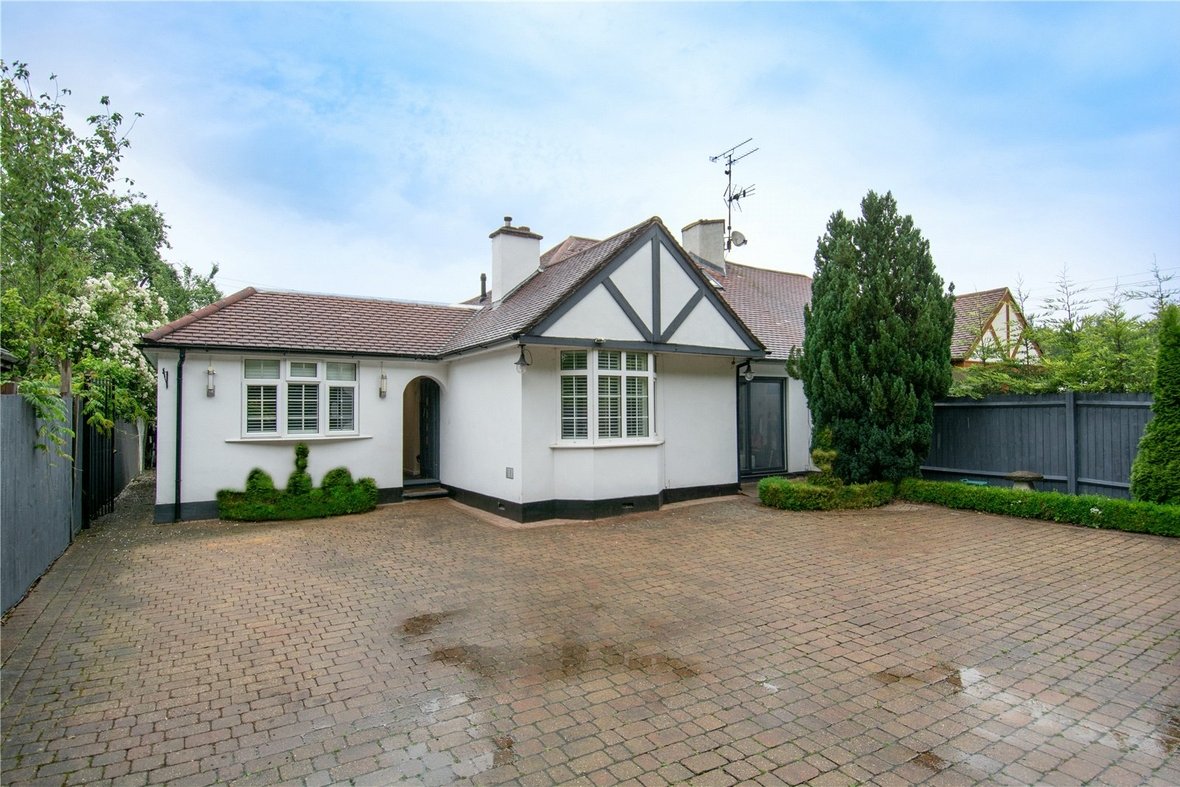 4 Bedroom Bungalow For SaleBungalow For Sale in Lye Lane, Bricket Wood, St. Albans - View 18 - Collinson Hall