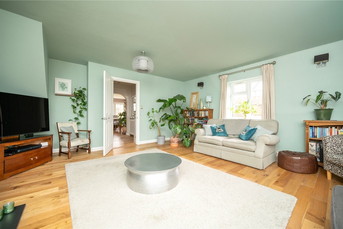 3 Bedroom House For SaleHouse For Sale in Lynton Avenue, St. Albans, Hertfordshire - View 3 - Collinson Hall