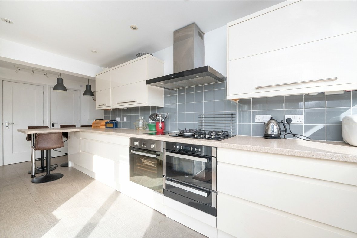 4 Bedroom House For SaleHouse For Sale in Sandpit Lane, St. Albans, Hertfordshire - View 4 - Collinson Hall