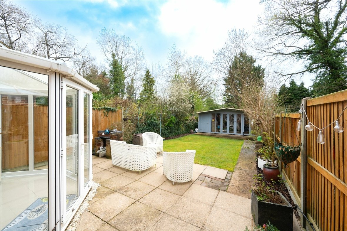 3 Bedroom House Sold Subject to ContractHouse Sold Subject to Contract in Black Boy Wood, Bricket Wood, St. Albans - View 6 - Collinson Hall