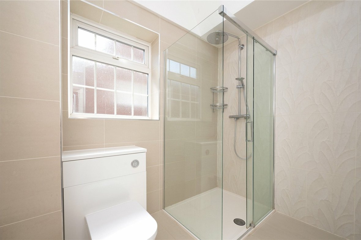 4 Bedroom House LetHouse Let in The Meads, Bricket Wood, St. Albans - View 13 - Collinson Hall