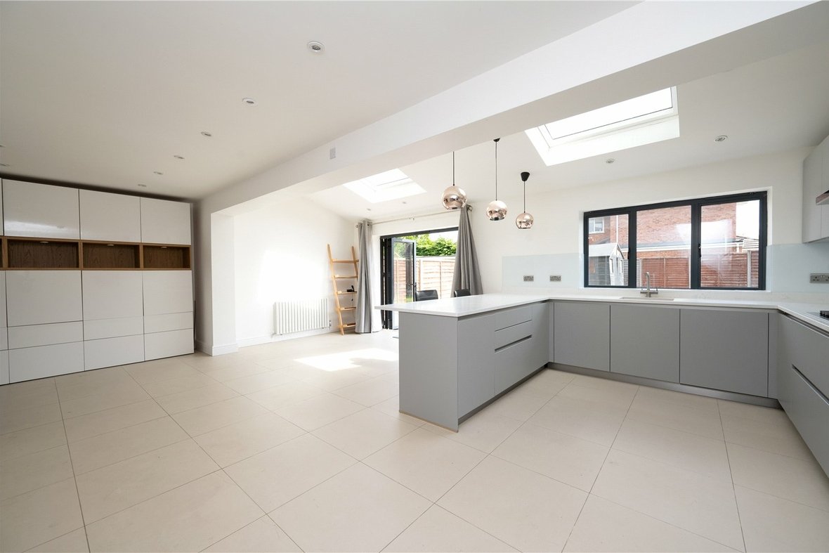 4 Bedroom House LetHouse Let in The Meads, Bricket Wood, St. Albans - View 12 - Collinson Hall