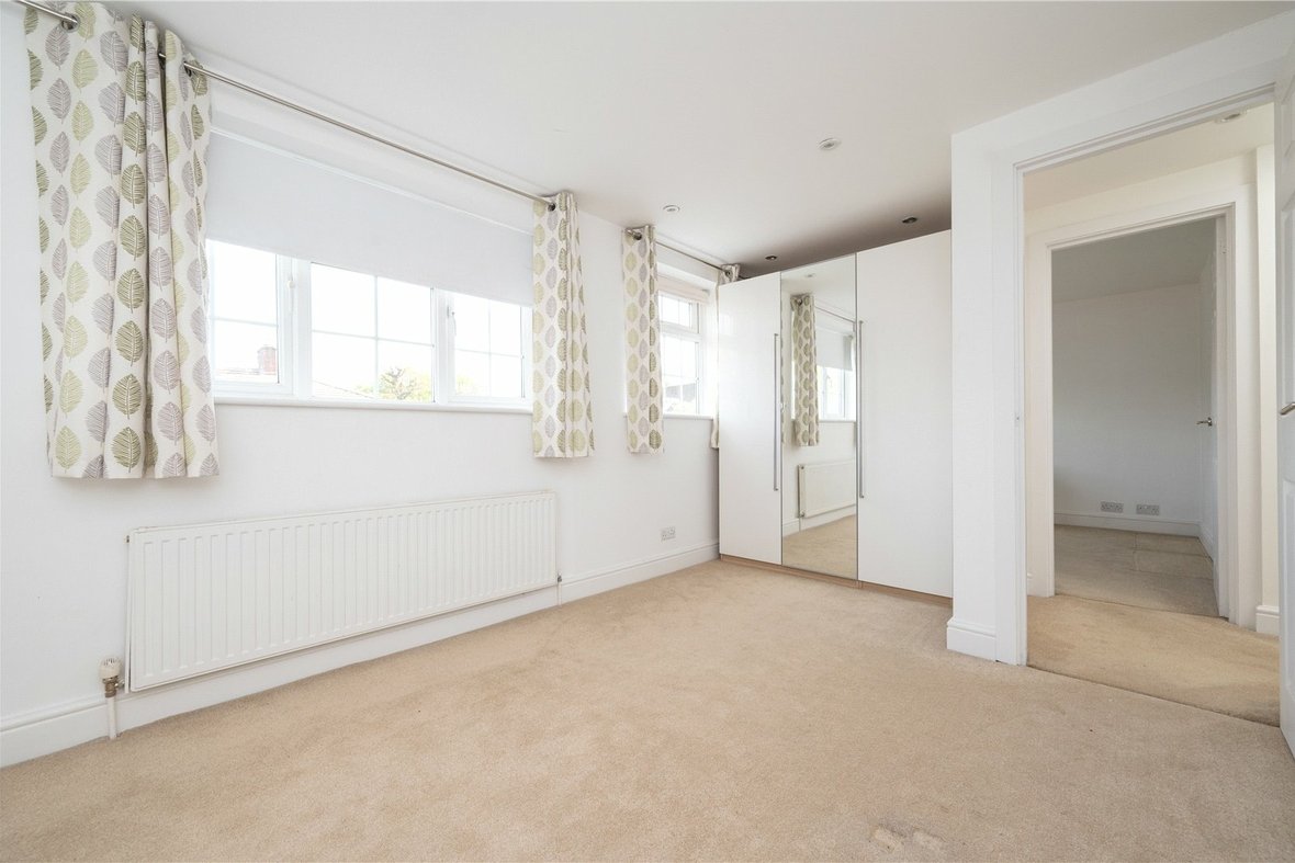 4 Bedroom House To LetHouse To Let in The Meads, Bricket Wood, St. Albans - View 9 - Collinson Hall