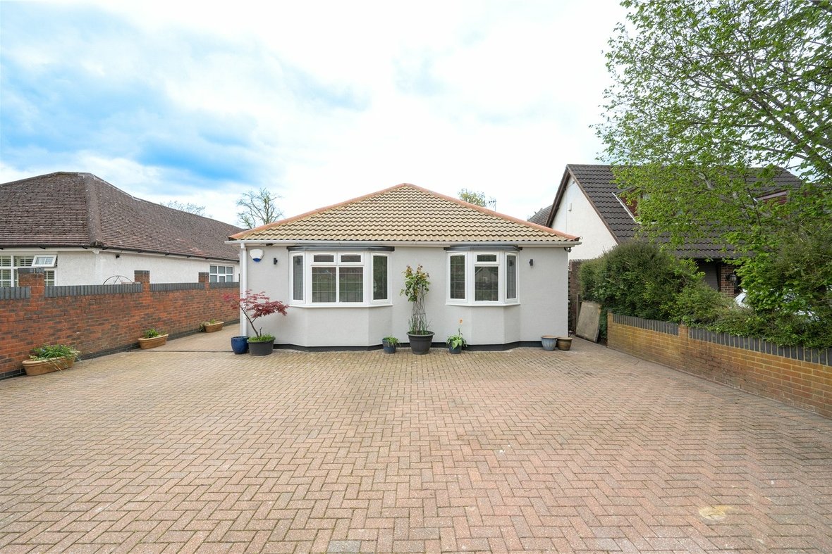 5 Bedroom Bungalow Sold Subject to ContractBungalow Sold Subject to Contract in Mount Pleasant Lane, Bricket Wood, St. Albans - View 1 - Collinson Hall