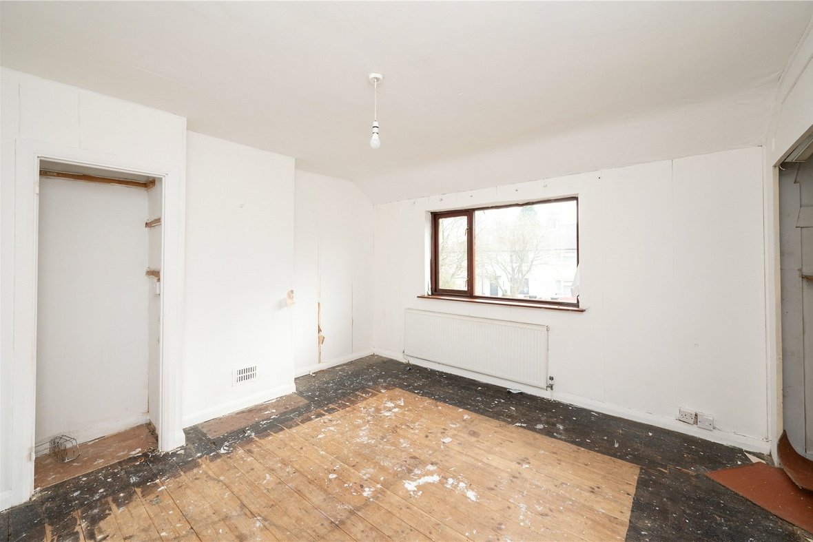 2 Bedroom House Sold Subject to ContractHouse Sold Subject to Contract in Watson Avenue, St. Albans, Hertfordshire - View 7 - Collinson Hall