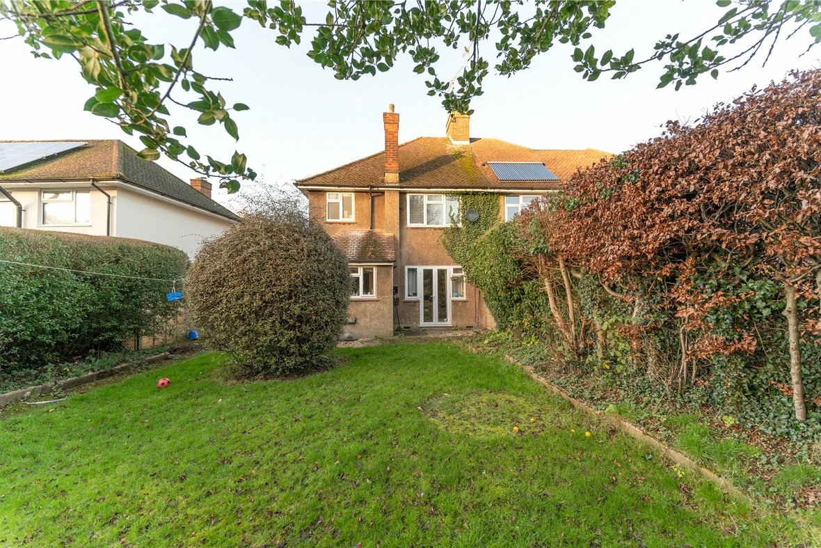 3 Bedroom House Let AgreedHouse Let Agreed in Beech Road, St. Albans, Hertfordshire - View 9 - Collinson Hall