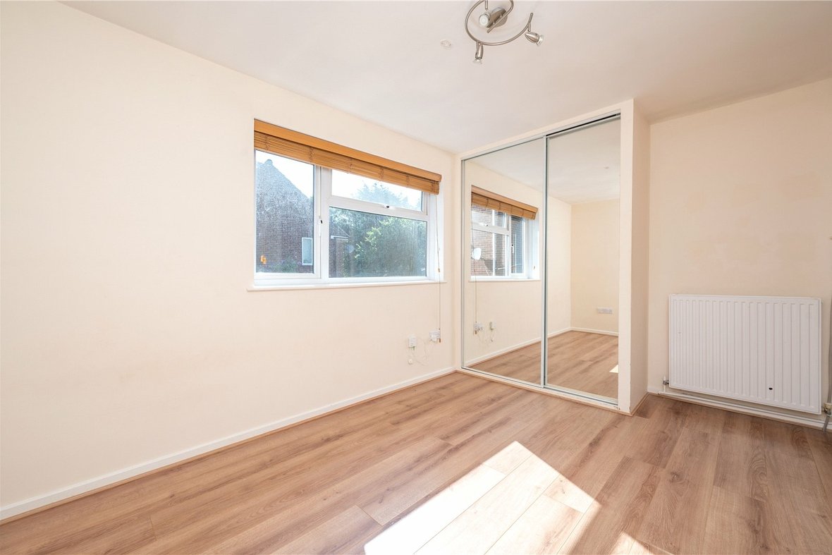 2 Bedroom Maisonette Sold Subject to ContractMaisonette Sold Subject to Contract in Tennyson Road, St. Albans, Hertfordshire - View 9 - Collinson Hall