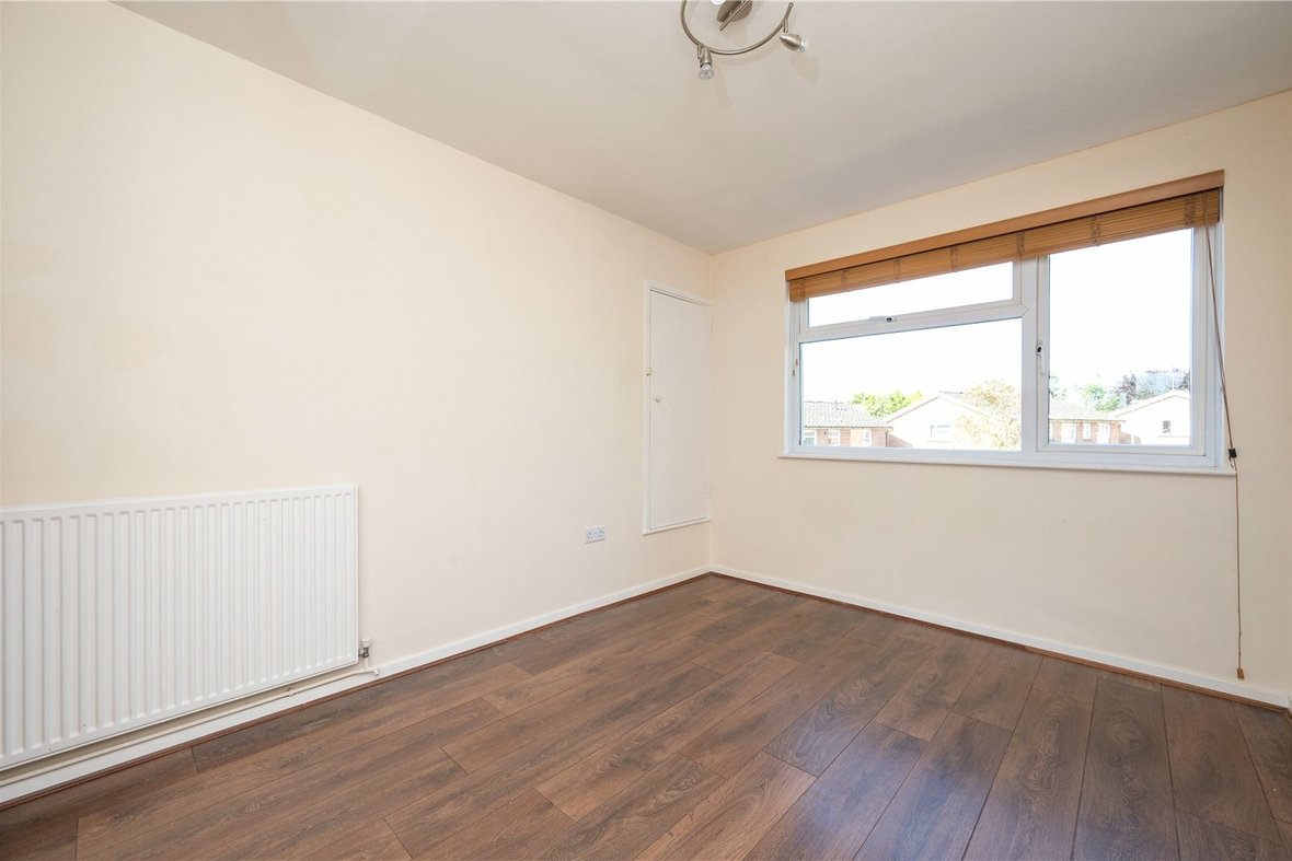 2 Bedroom Maisonette Sold Subject to ContractMaisonette Sold Subject to Contract in Tennyson Road, St. Albans, Hertfordshire - View 11 - Collinson Hall