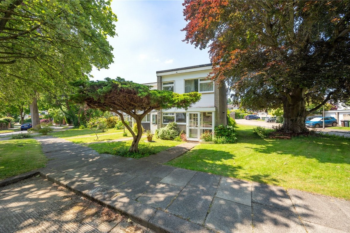 3 Bedroom House Sold Subject to ContractHouse Sold Subject to Contract in Salisbury Avenue, St. Albans, Hertfordshire - View 1 - Collinson Hall