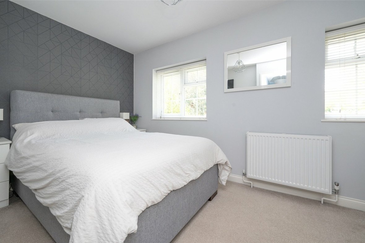 3 Bedroom House Sold Subject to ContractHouse Sold Subject to Contract in Ashdales, St. Albans, Hertfordshire - View 8 - Collinson Hall