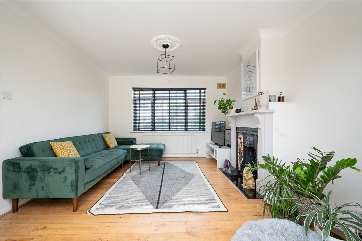 3 Bedroom House For SaleHouse For Sale in Coombes Road, London Colney, Hertfordshire - View 13 - Collinson Hall