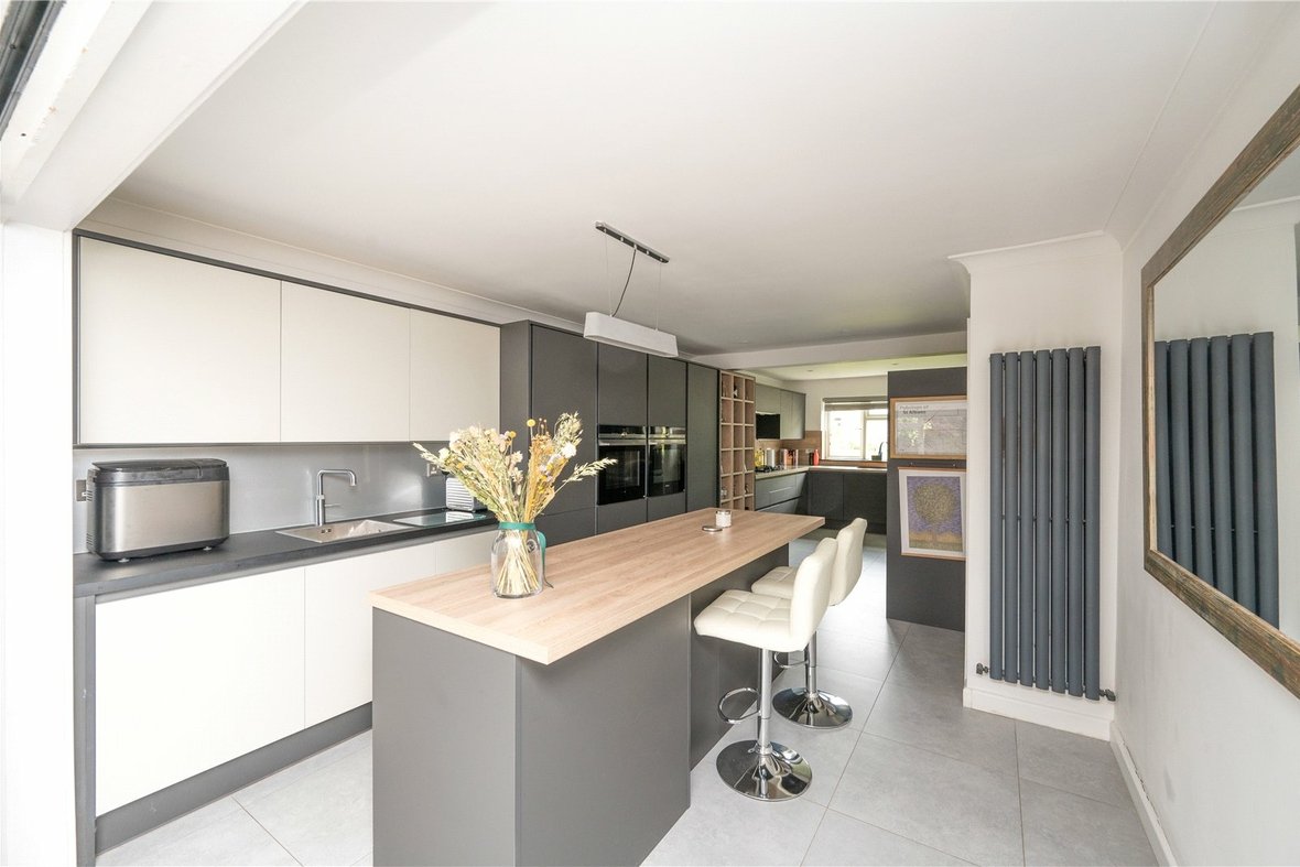 4 Bedroom House Let AgreedHouse Let Agreed in Meadowcroft, St. Albans, Hertfordshire - View 2 - Collinson Hall