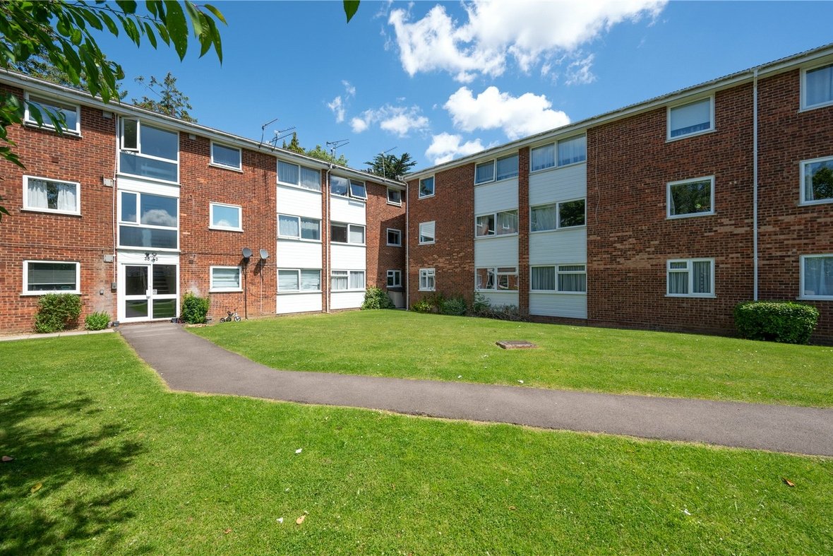 2 Bedroom Apartment New InstructionApartment New Instruction in Cedar Court, St. Albans, Hertfordshire - View 8 - Collinson Hall