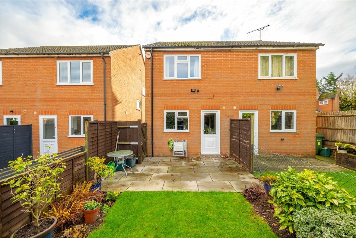 2 Bedroom House Sold Subject to ContractHouse Sold Subject to Contract in Woodlea, Hammers Gate, St. Albans - View 14 - Collinson Hall