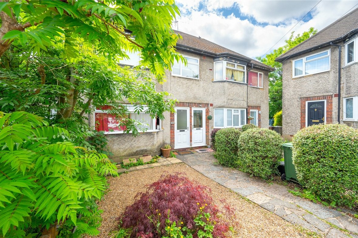 2 Bedroom Maisonette Sold Subject to ContractMaisonette Sold Subject to Contract in Vernon Close, St. Albans, Hertfordshire - View 13 - Collinson Hall