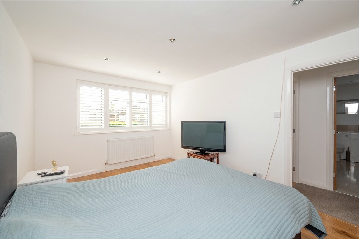 4 Bedroom House For SaleHouse For Sale in Hawthorn Way, St. Albans, Hertfordshire - View 7 - Collinson Hall