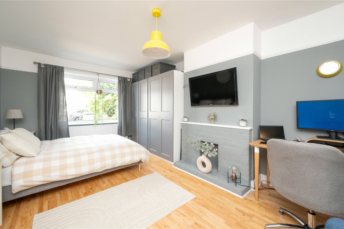 3 Bedroom Maisonette Sold Subject to ContractMaisonette Sold Subject to Contract in Tavistock Avenue, St. Albans, Hertfordshire - View 6 - Collinson Hall