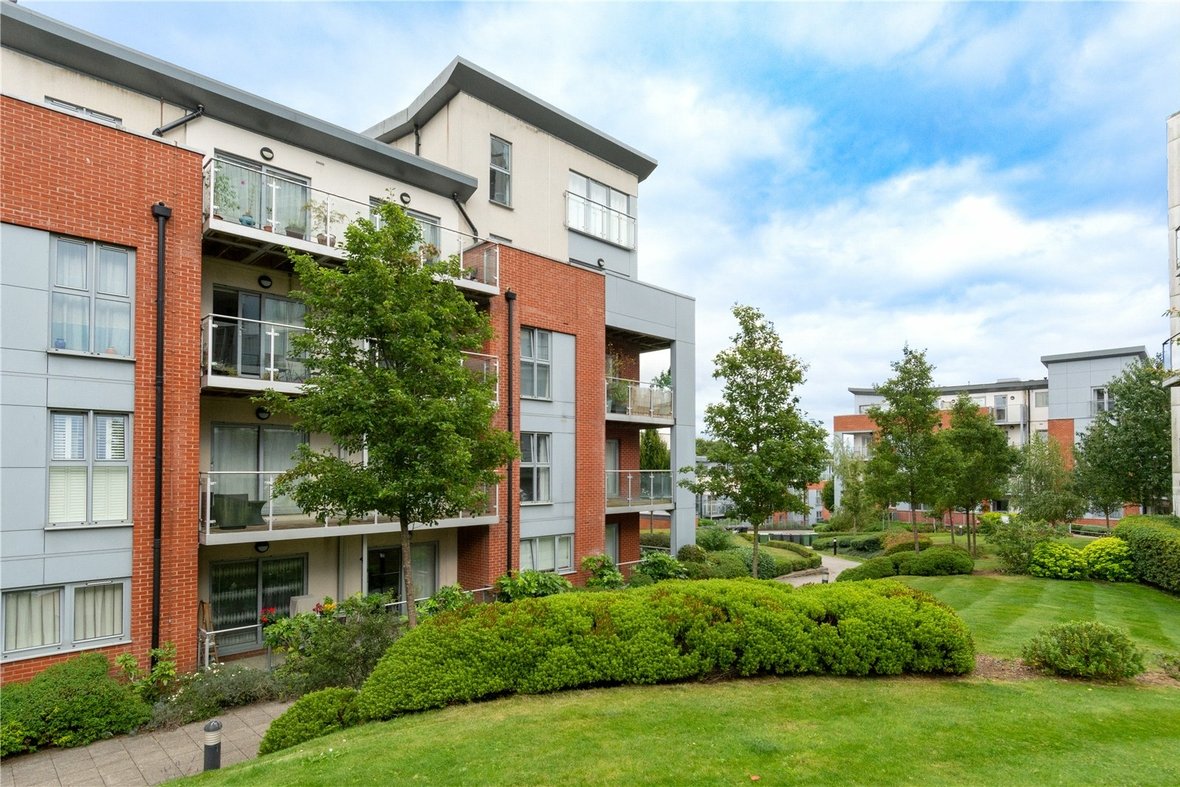 2 Bedroom Apartment Let AgreedApartment Let Agreed in Charrington Place, St. Albans, Hertfordshire - View 6 - Collinson Hall