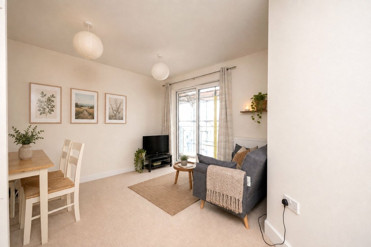 2 Bedroom Apartment LetApartment Let in Charrington Place, St. Albans, Hertfordshire - View 3 - Collinson Hall
