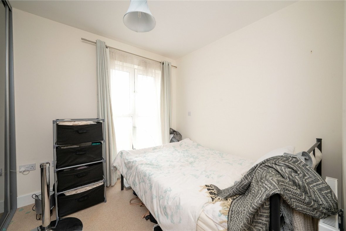 2 Bedroom Apartment Let AgreedApartment Let Agreed in Charrington Place, St. Albans, Hertfordshire - View 10 - Collinson Hall