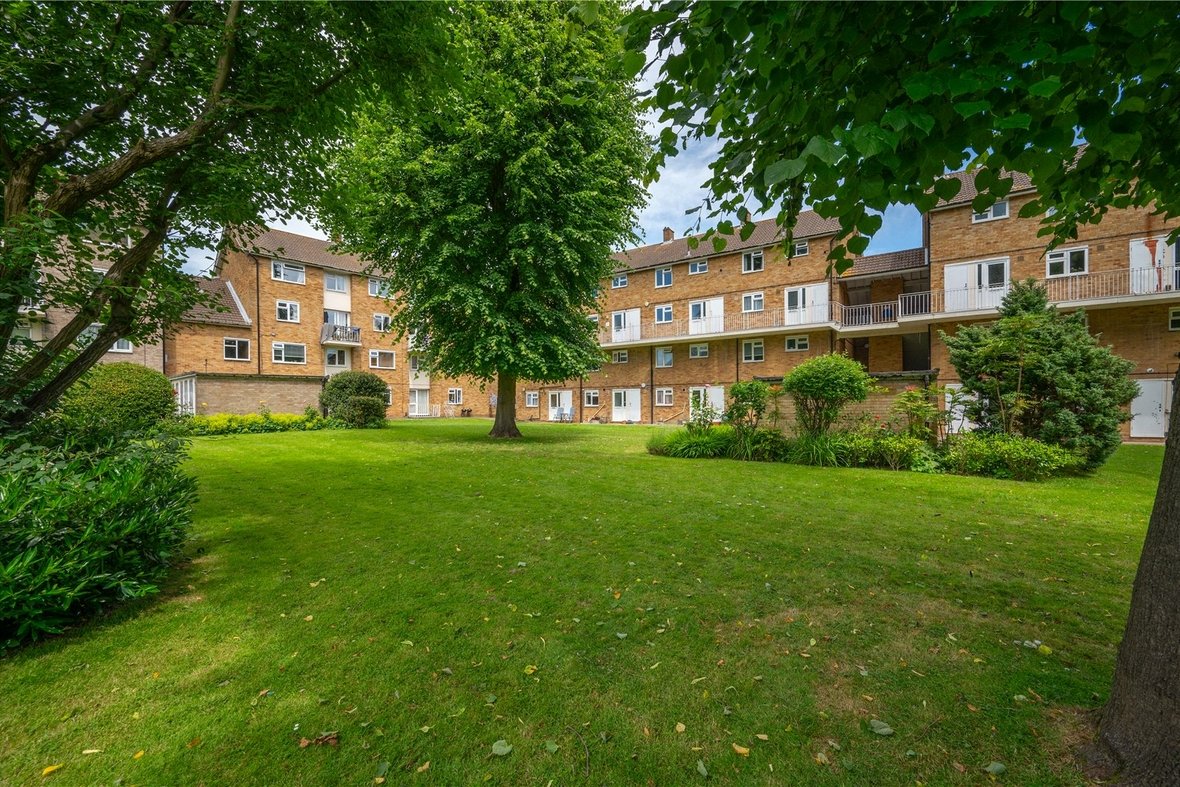 2 Bedroom Apartment For SaleApartment For Sale in Hughenden Road, St. Albans, Hertfordshire - View 12 - Collinson Hall