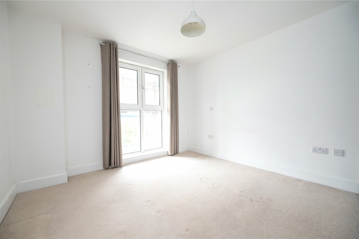 2 Bedroom Apartment For SaleApartment For Sale in Charrington Place, St. Albans, Hertfordshire - View 4 - Collinson Hall