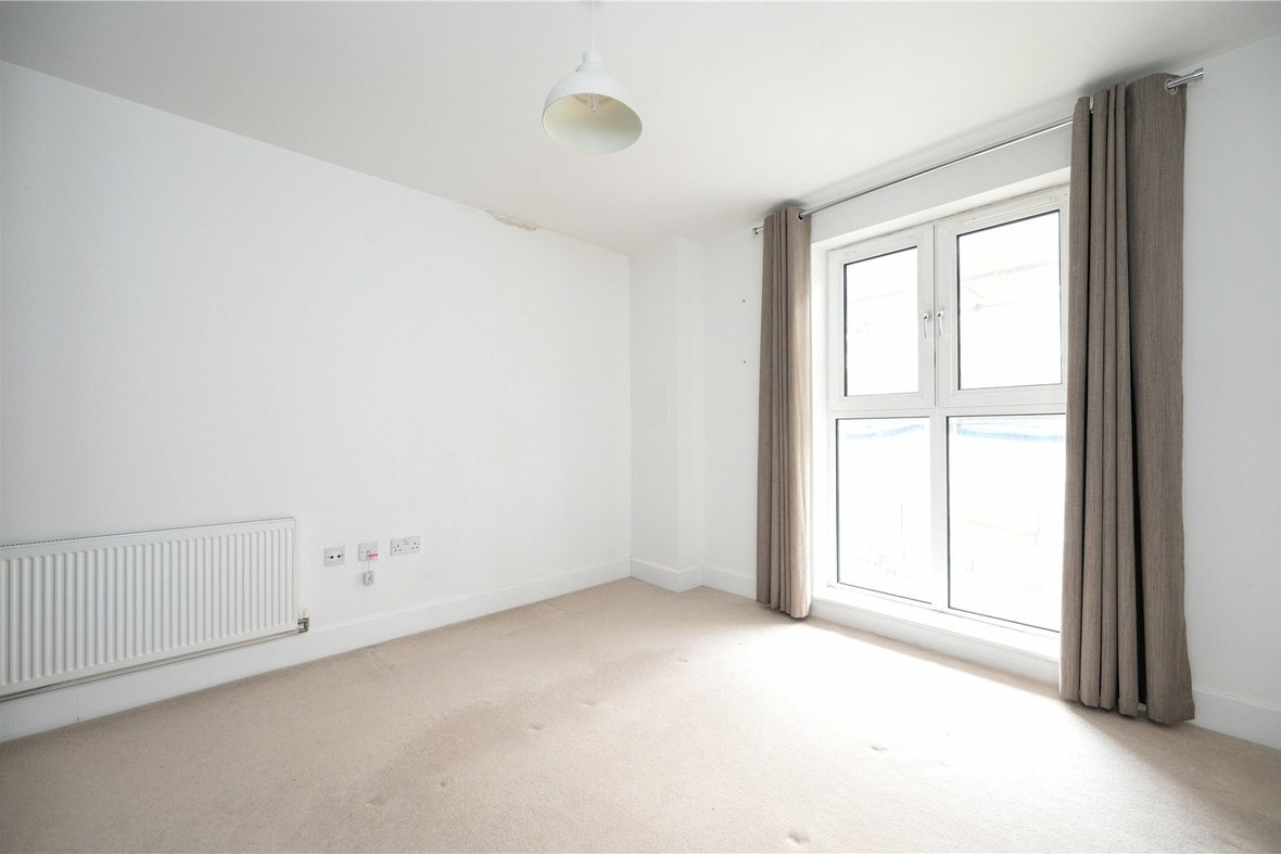 2 Bedroom Apartment For SaleApartment For Sale in Charrington Place, St. Albans, Hertfordshire - View 10 - Collinson Hall