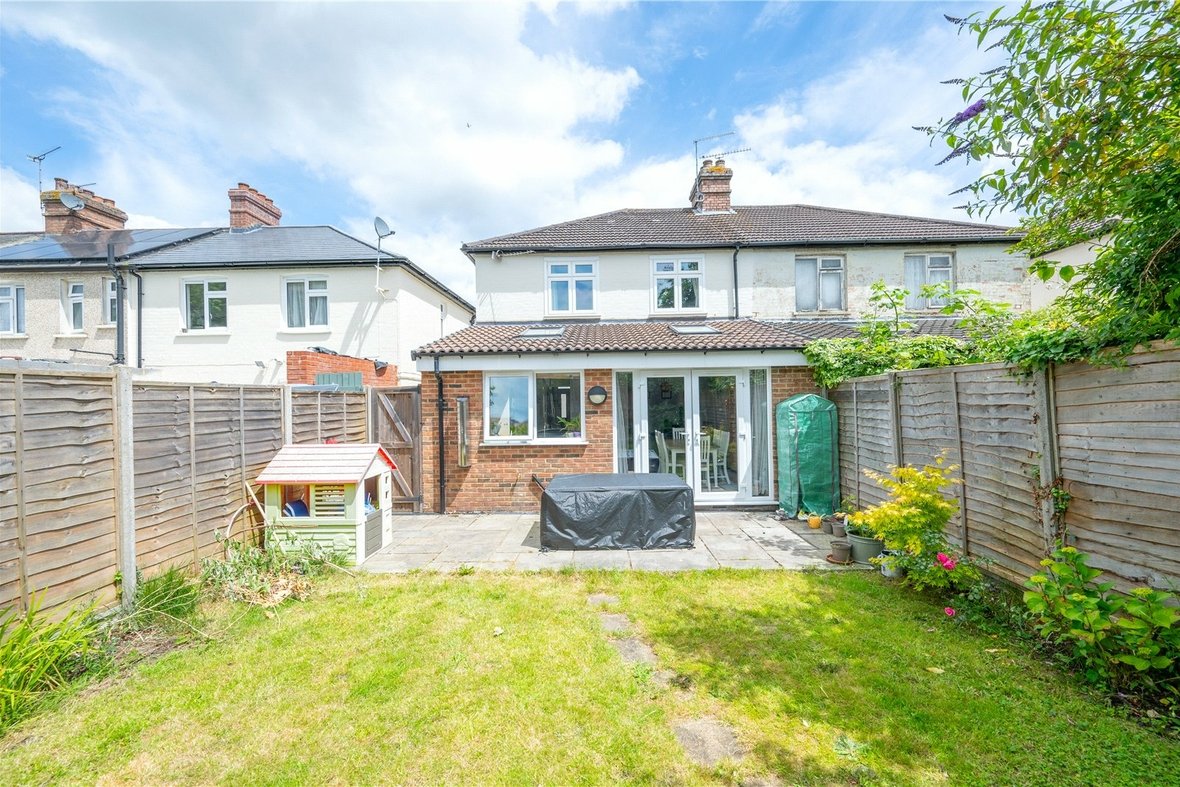 3 Bedroom House Sold Subject to ContractHouse Sold Subject to Contract in Camp Road, St. Albans, Hertfordshire - View 9 - Collinson Hall