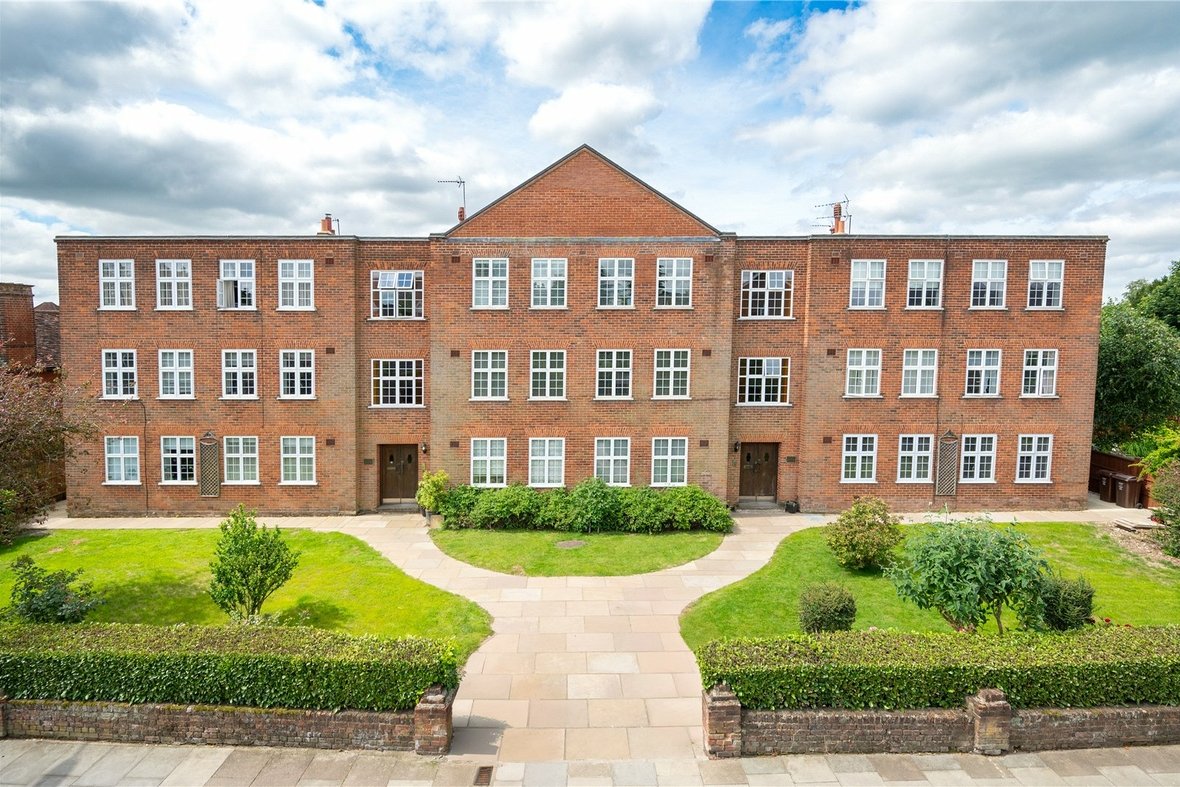 2 Bedroom Apartment For SaleApartment For Sale in Grange Street, St. Albans, Hertfordshire - View 15 - Collinson Hall