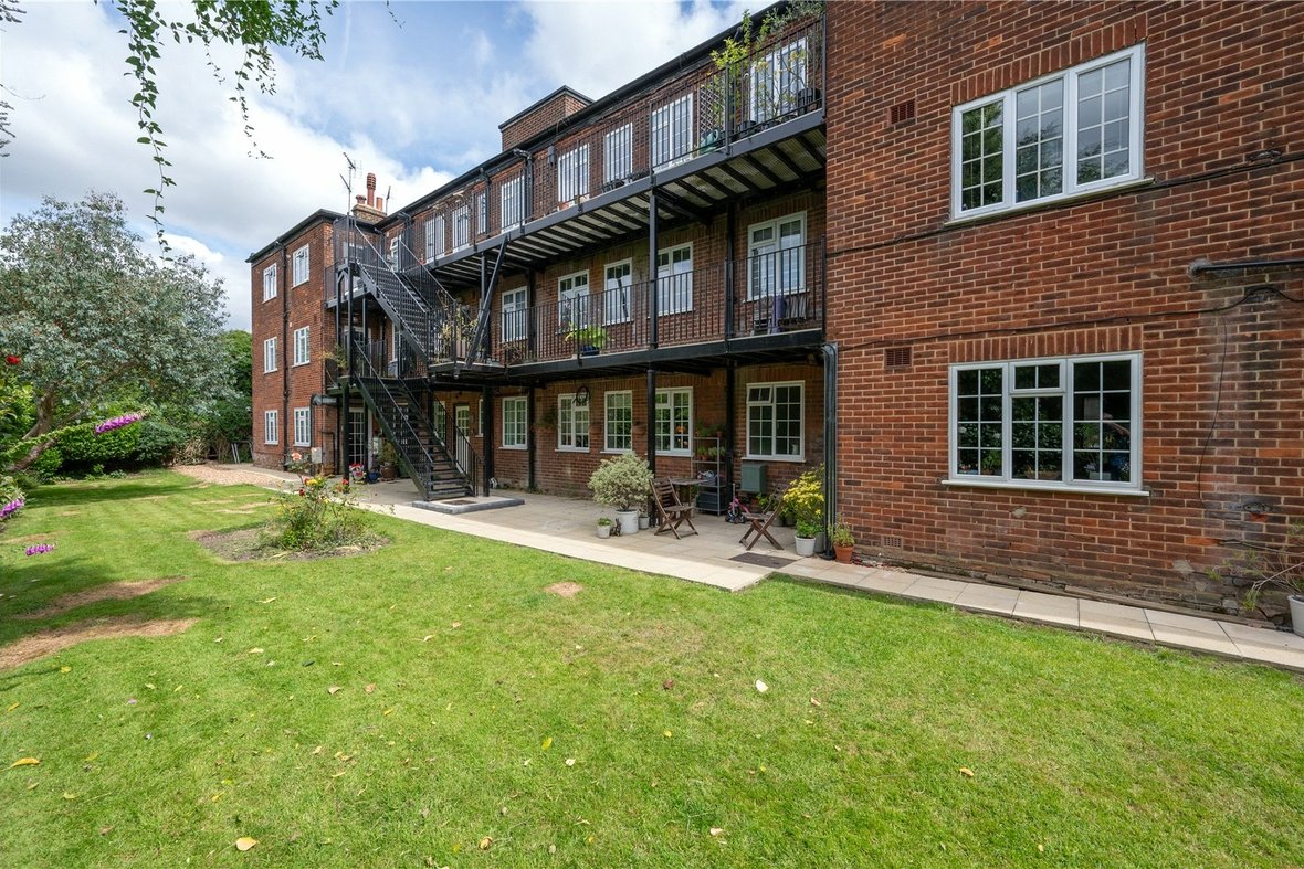 2 Bedroom Apartment For SaleApartment For Sale in Grange Street, St. Albans, Hertfordshire - View 10 - Collinson Hall