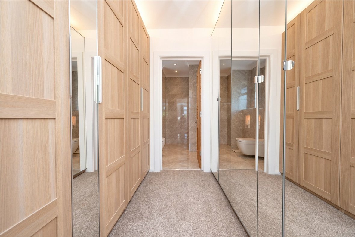 4 Bedroom House For SaleHouse For Sale in Shenley Lane, London Colney, St Albans - View 10 - Collinson Hall