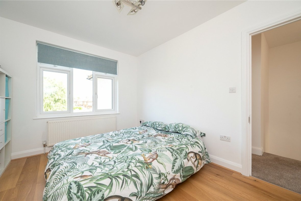 4 Bedroom House For SaleHouse For Sale in Shenley Lane, London Colney, St Albans - View 13 - Collinson Hall