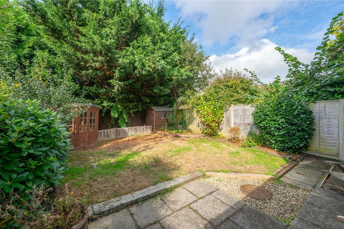 4 Bedroom House New InstructionHouse New Instruction in Maplefield, Park Street, St. Albans - View 17 - Collinson Hall