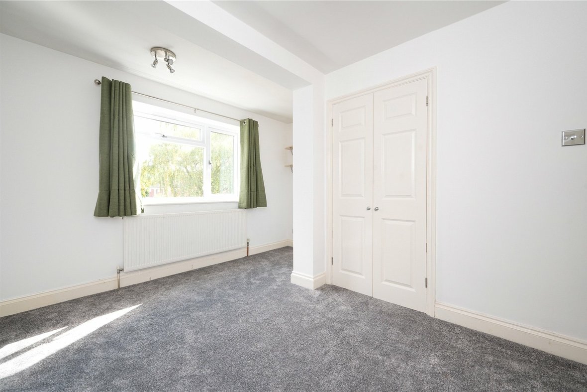 4 Bedroom House New InstructionHouse New Instruction in Maplefield, Park Street, St. Albans - View 15 - Collinson Hall