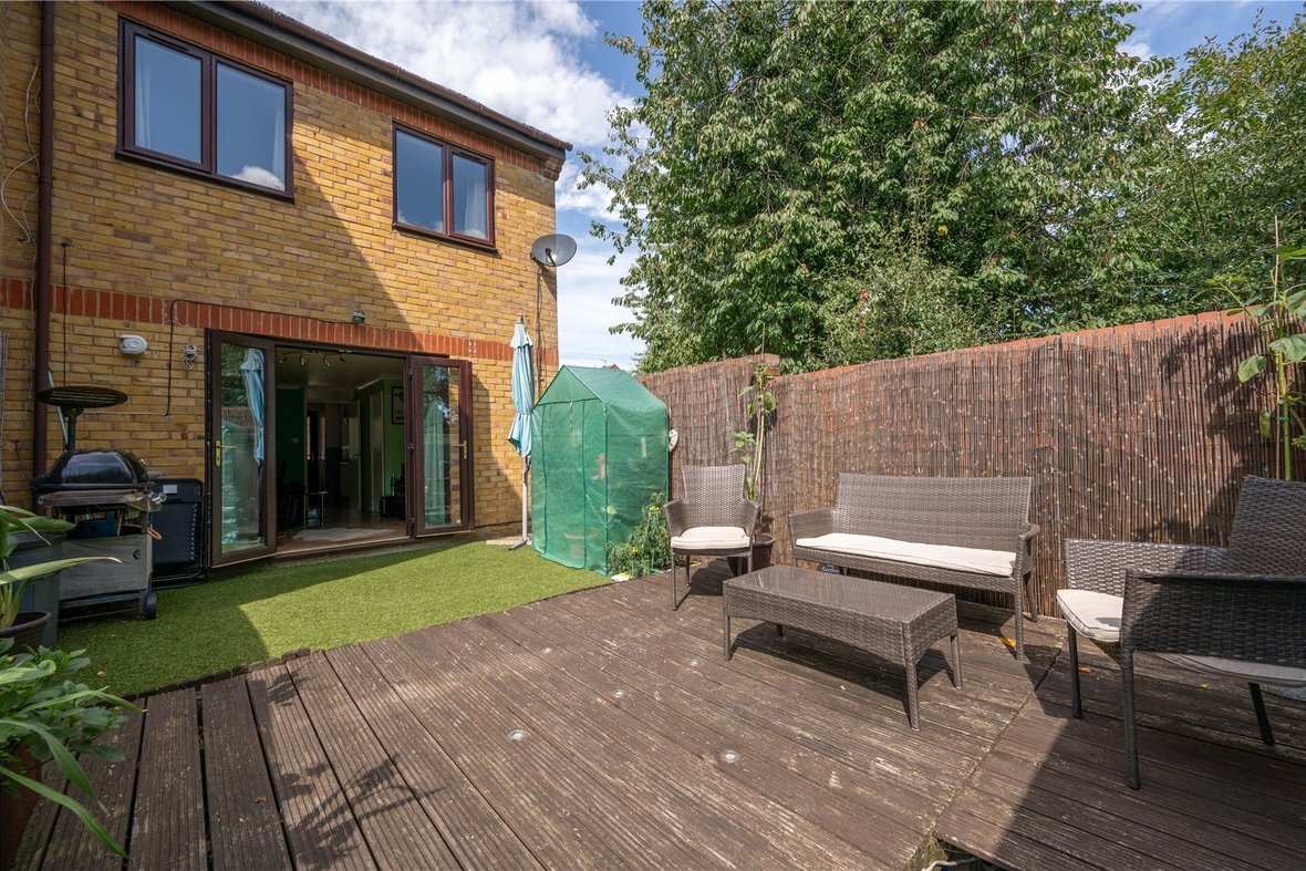 2 Bedroom House For SaleHouse For Sale in Grindcobbe, St. Albans, Hertfordshire - View 5 - Collinson Hall