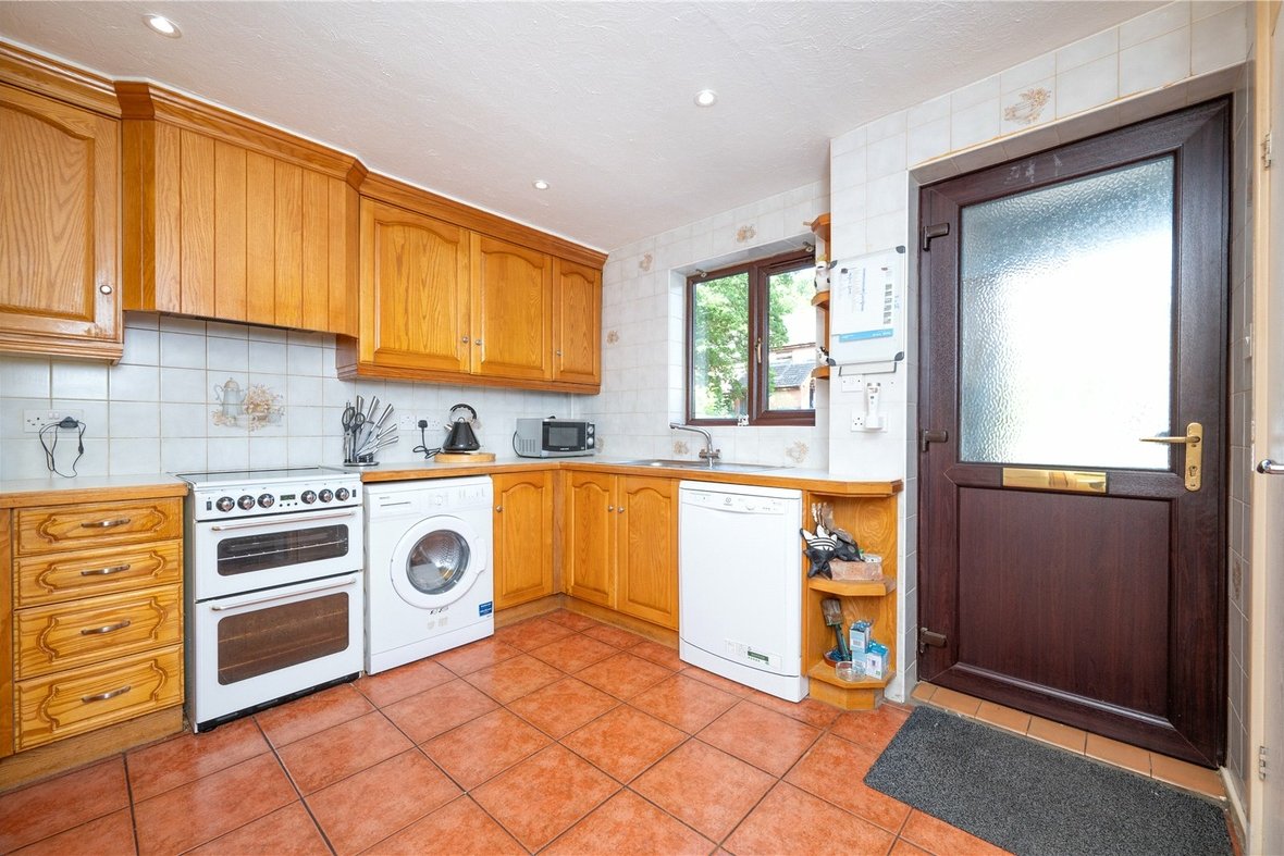 2 Bedroom House For SaleHouse For Sale in Grindcobbe, St. Albans, Hertfordshire - View 8 - Collinson Hall