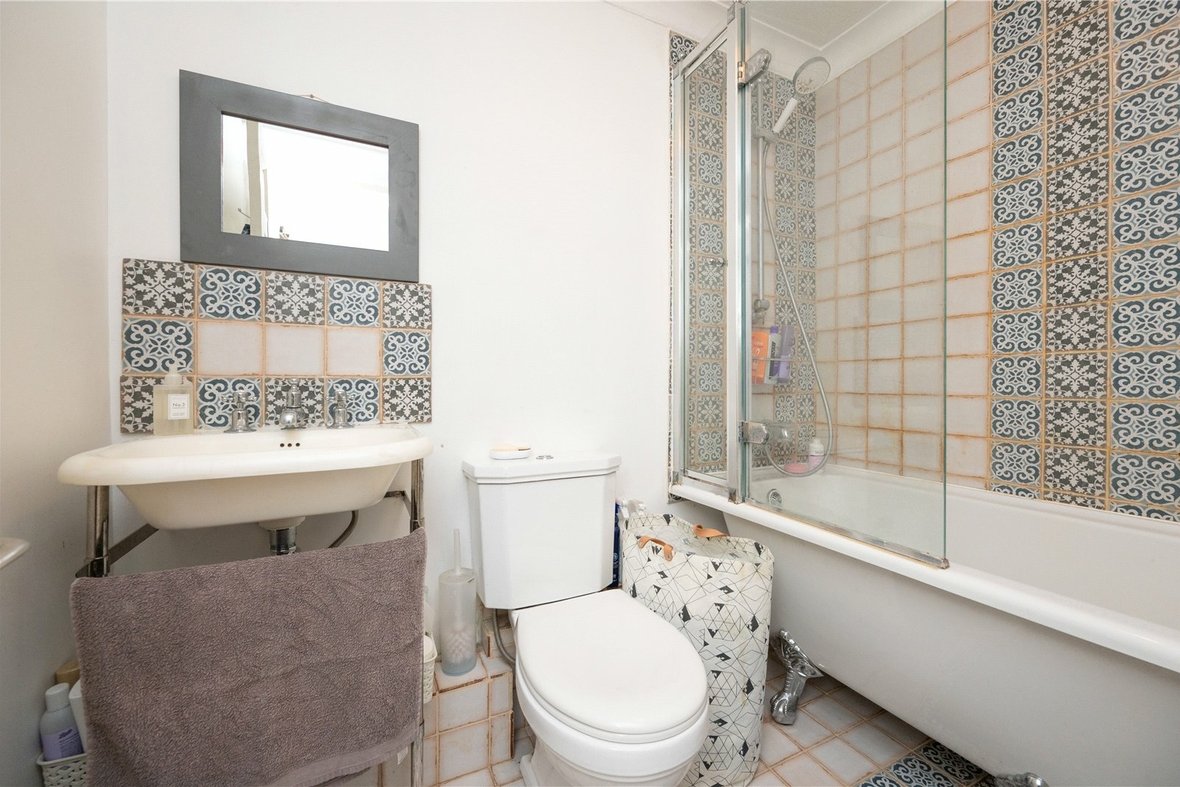 3 Bedroom House For SaleHouse For Sale in Normandy Road, St. Albans, Hertfordshire - View 9 - Collinson Hall