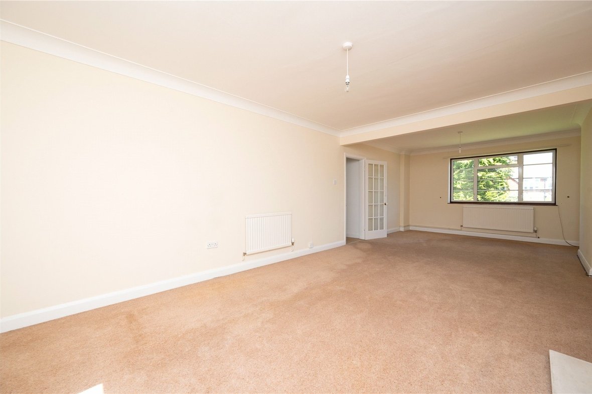 2 Bedroom Maisonette For SaleMaisonette For Sale in Woodstock Road North, St. Albans, Hertfordshire - View 11 - Collinson Hall