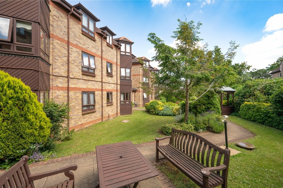 1 Bedroom Apartment For SaleApartment For Sale in Hatfield Road, St. Albans, Hertfordshire - View 6 - Collinson Hall