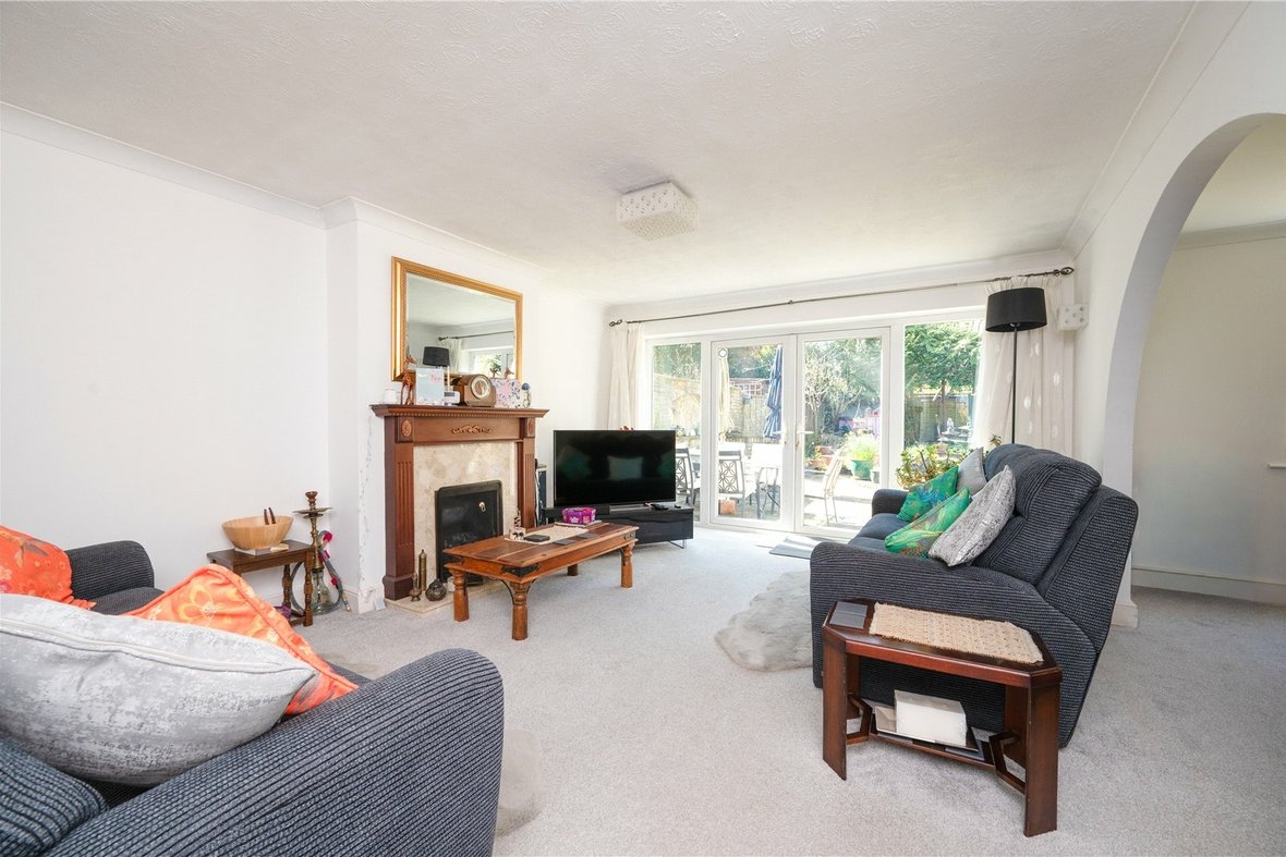 4 Bedroom House New InstructionHouse New Instruction in Field View Rise, Bricket Wood, St. Albans - View 2 - Collinson Hall