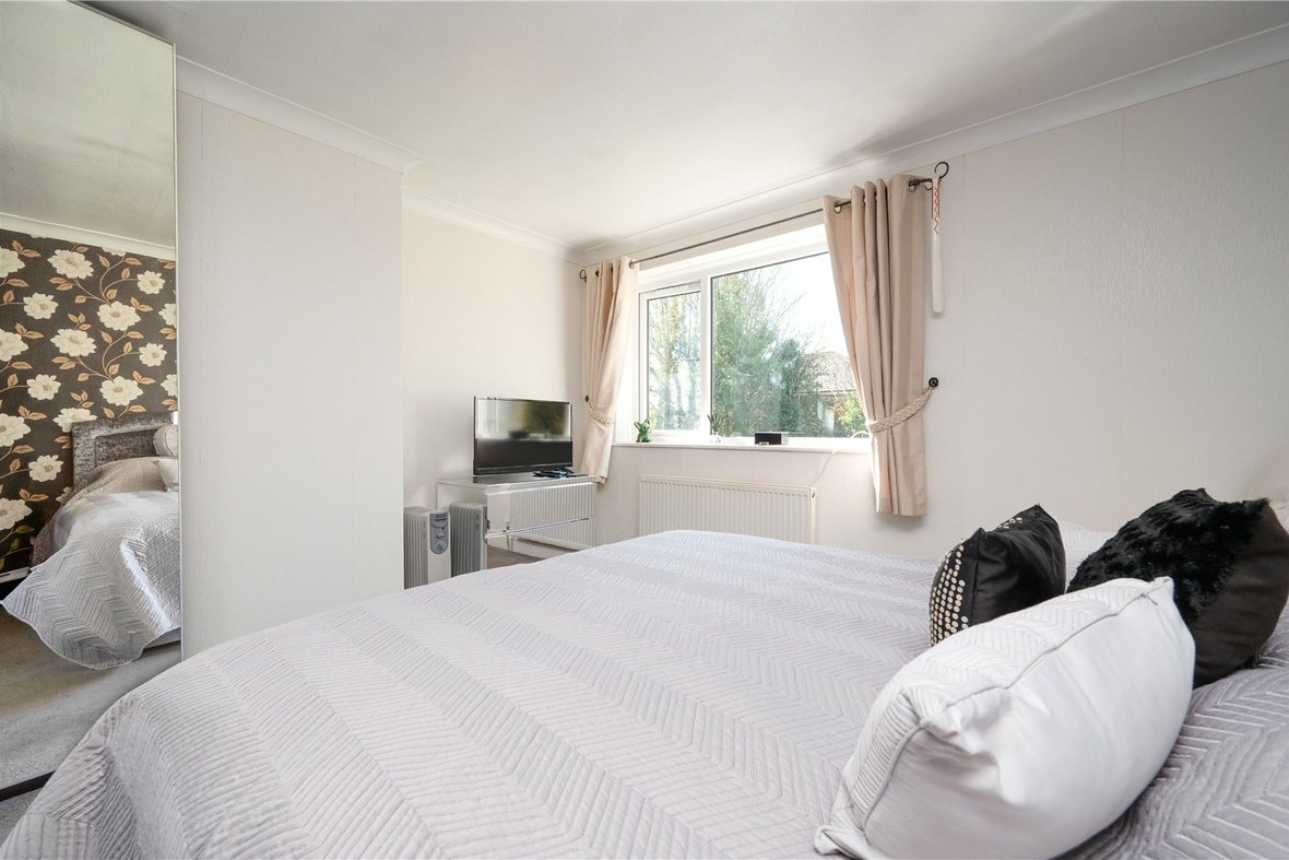 4 Bedroom House New InstructionHouse New Instruction in Field View Rise, Bricket Wood, St. Albans - View 13 - Collinson Hall