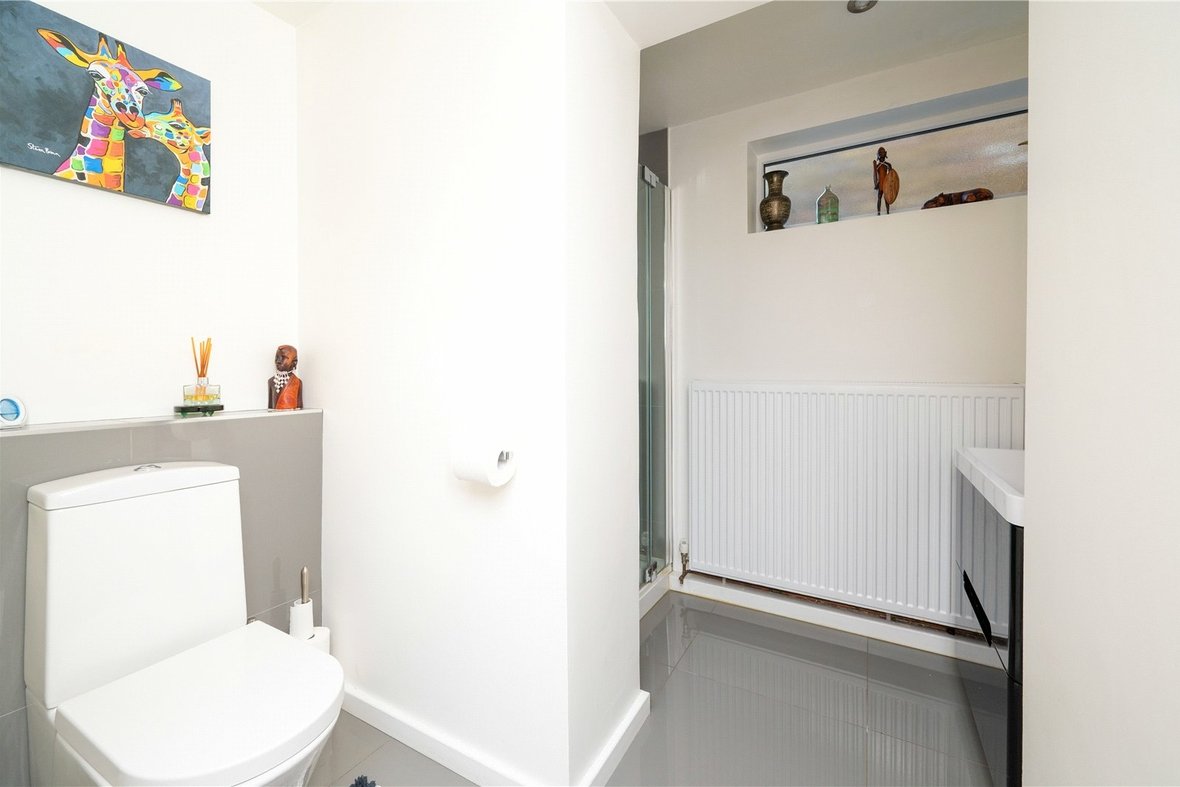 4 Bedroom House New InstructionHouse New Instruction in Field View Rise, Bricket Wood, St. Albans - View 5 - Collinson Hall