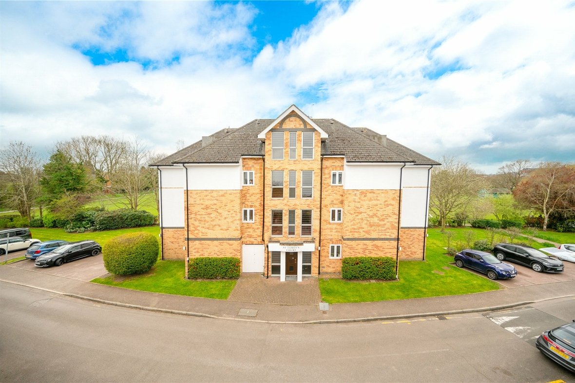 1 Bedroom Apartment To LetApartment To Let in St James Court, Park View Close, St. Albans - View 1 - Collinson Hall
