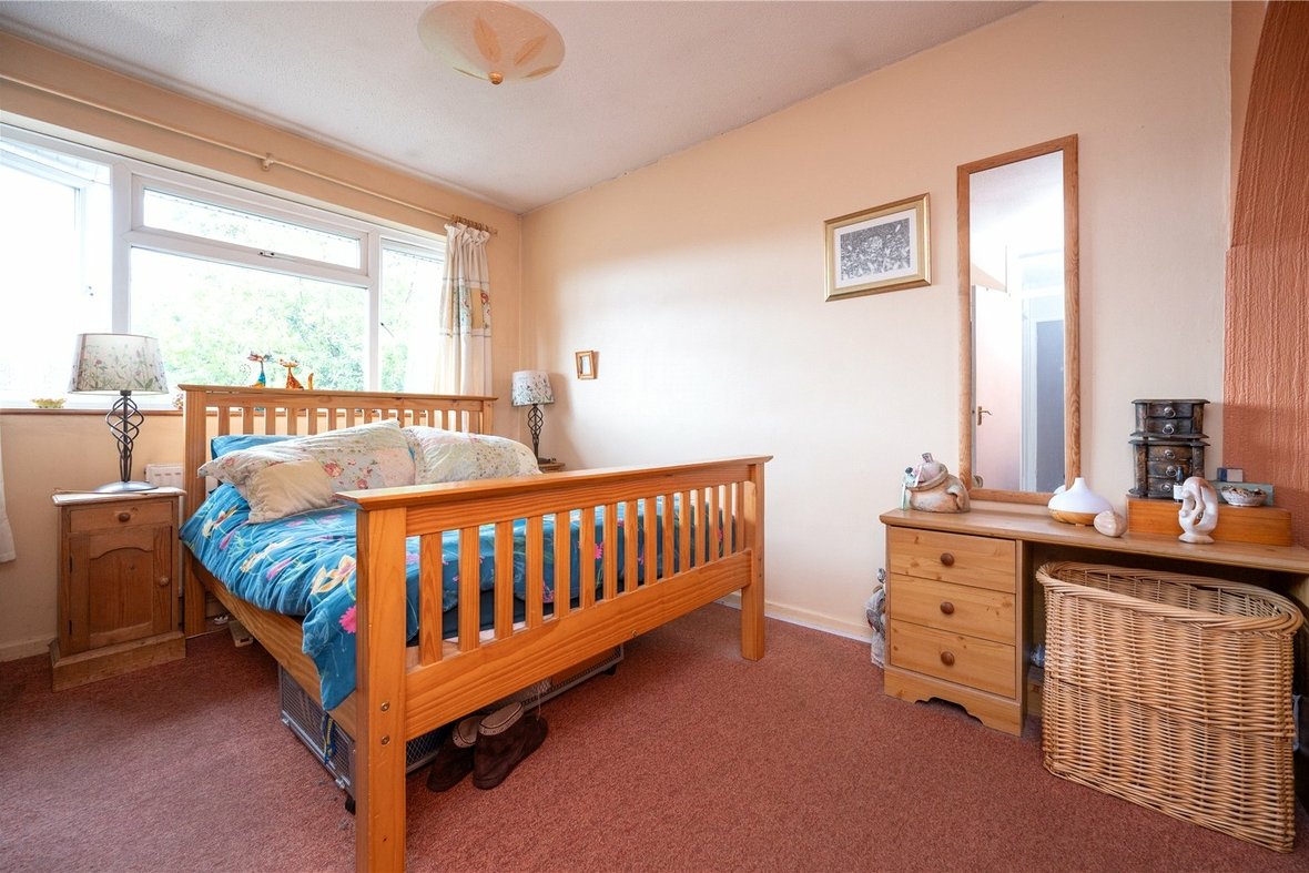 3 Bedroom House For SaleHouse For Sale in Chantry Lane, London Colney, St. Albans - View 7 - Collinson Hall