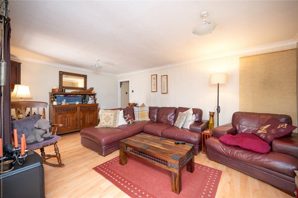 3 Bedroom House For SaleHouse For Sale in Chantry Lane, London Colney, St. Albans - View 2 - Collinson Hall