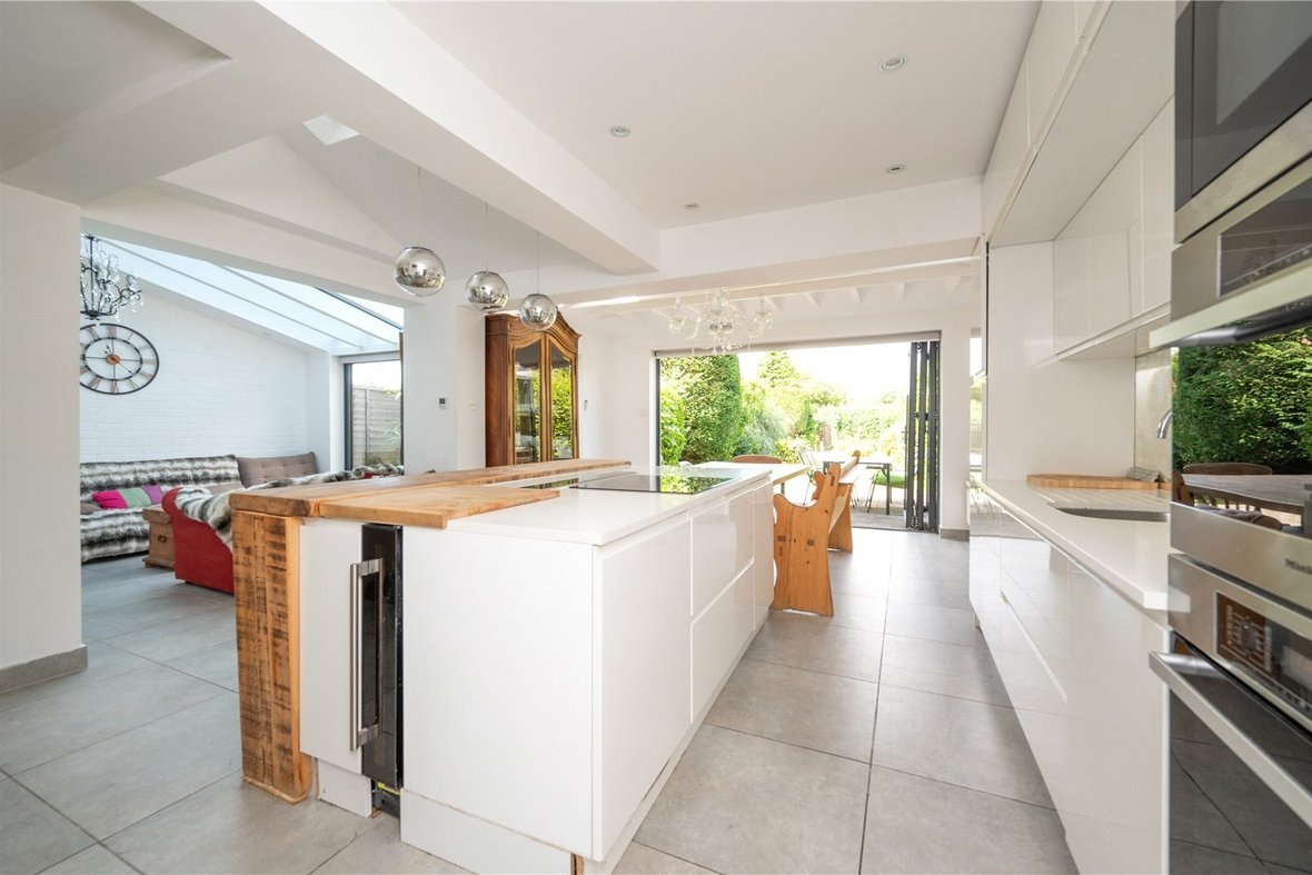 5 Bedroom House For SaleHouse For Sale in The Ridgeway, St. Albans, Hertfordshire - View 6 - Collinson Hall