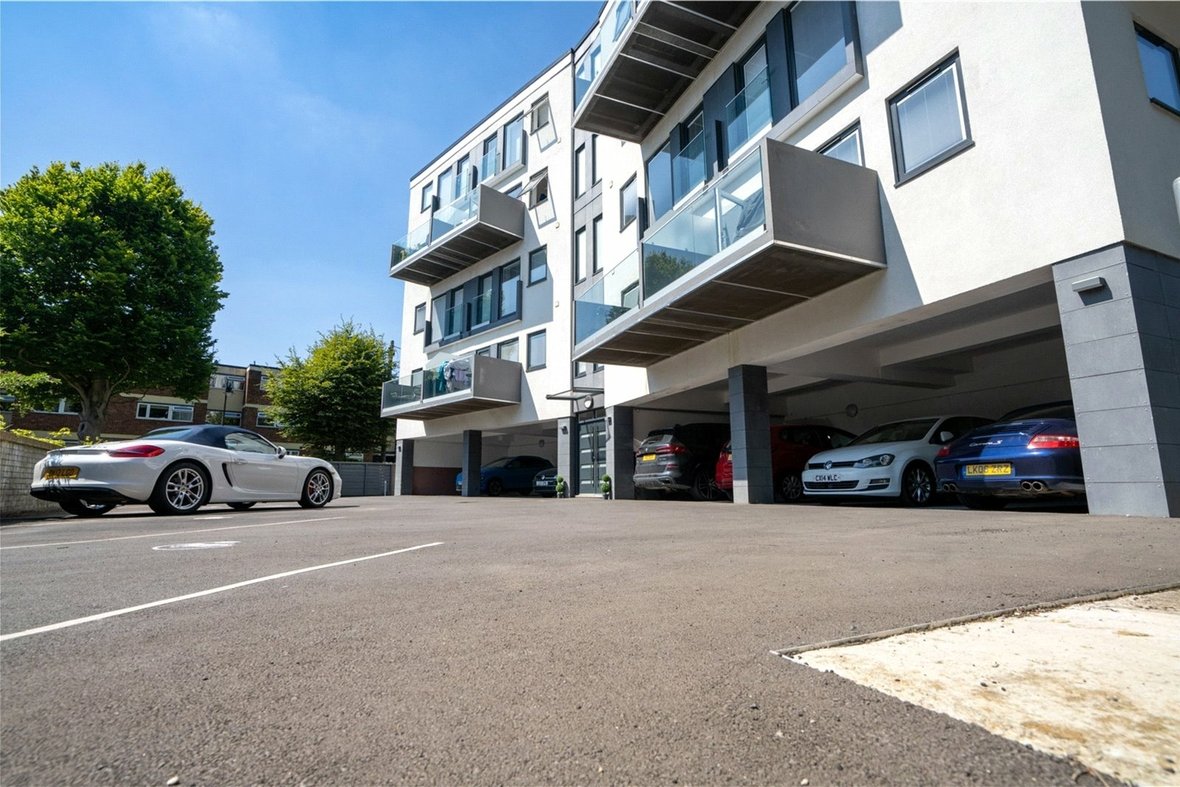 2 Bedroom Apartment Let AgreedApartment Let Agreed in Old London Road, St. Albans, Hertfordshire - View 11 - Collinson Hall