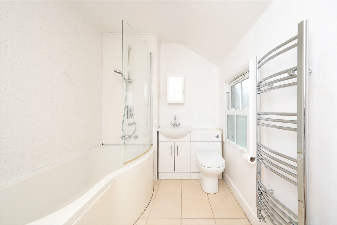 2 Bedroom House To LetHouse To Let in Arthur Road, St. Albans, Hertfordshire - View 8 - Collinson Hall