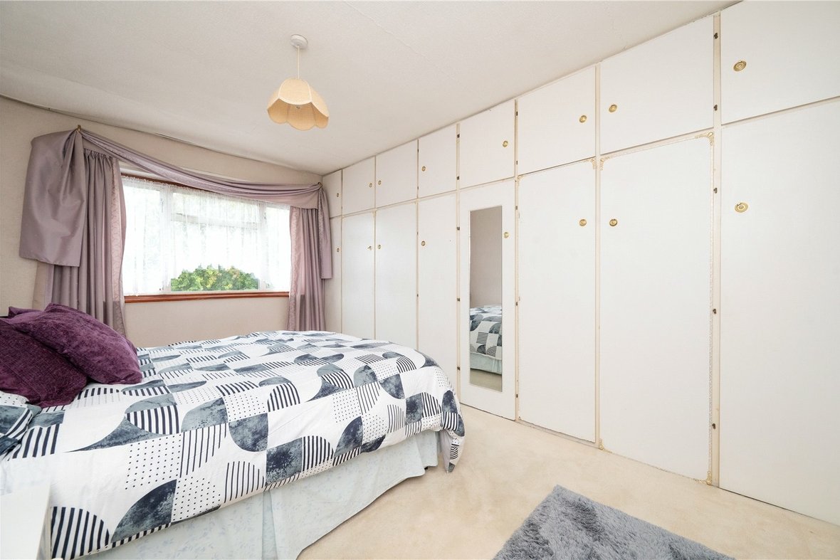 3 Bedroom House For SaleHouse For Sale in Hill Farm Avenue, Watford, Hertfordshire - View 8 - Collinson Hall